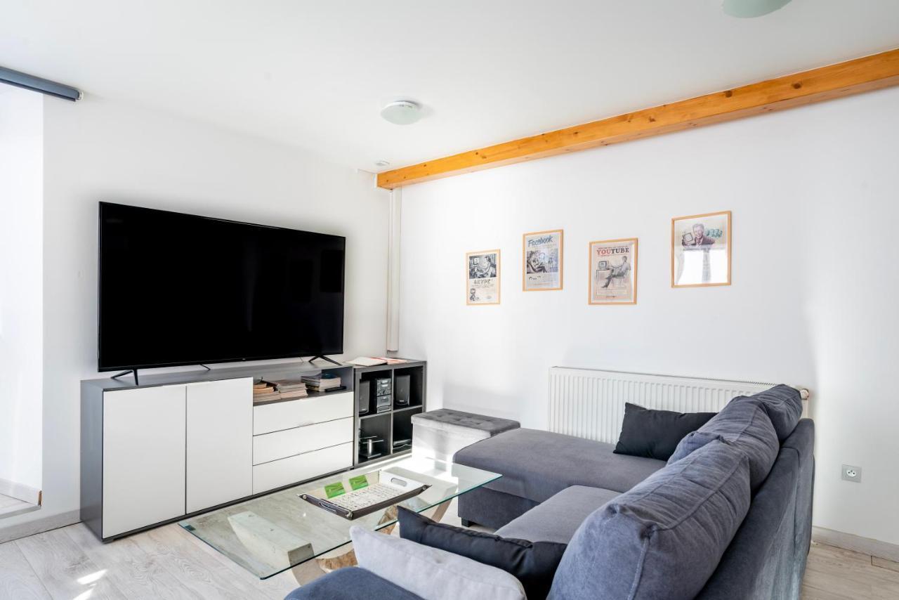 Gite Le Carpe Diem - Classe 3 Etoiles - Centre Ville - Wifi - Netflix Marmoutier Exterior photo